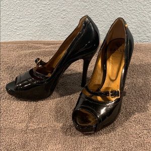Bally patent leather pump